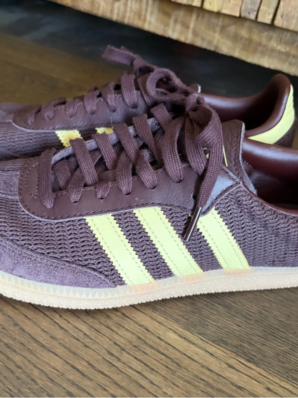 Women's Adidas Samba OG - Shadow Brown/Powder Yellow size 9 - Picture 9 of 14